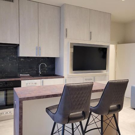 Lara II Apartman Debrecen Eksteriør billede