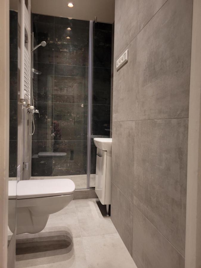 Lara II Apartman Debrecen Eksteriør billede